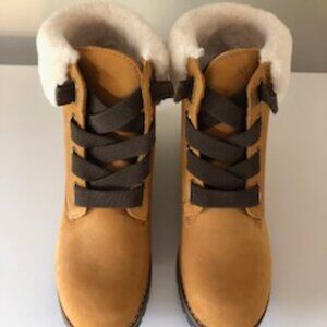 NWOT Women's Sketchers Boots Size 8